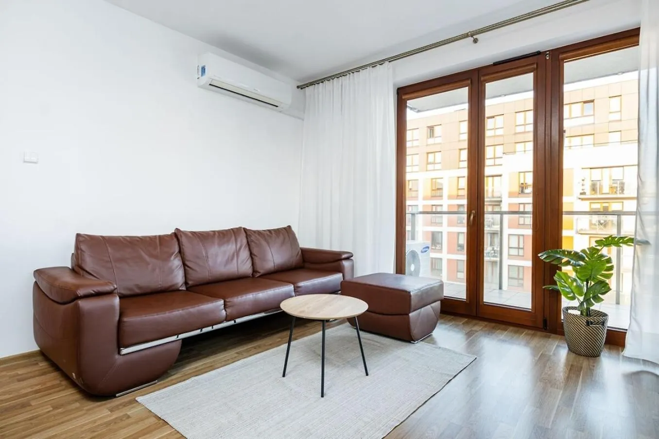 Pineapple Apartment Ochota, 3 Rooms, Parking Warszawa