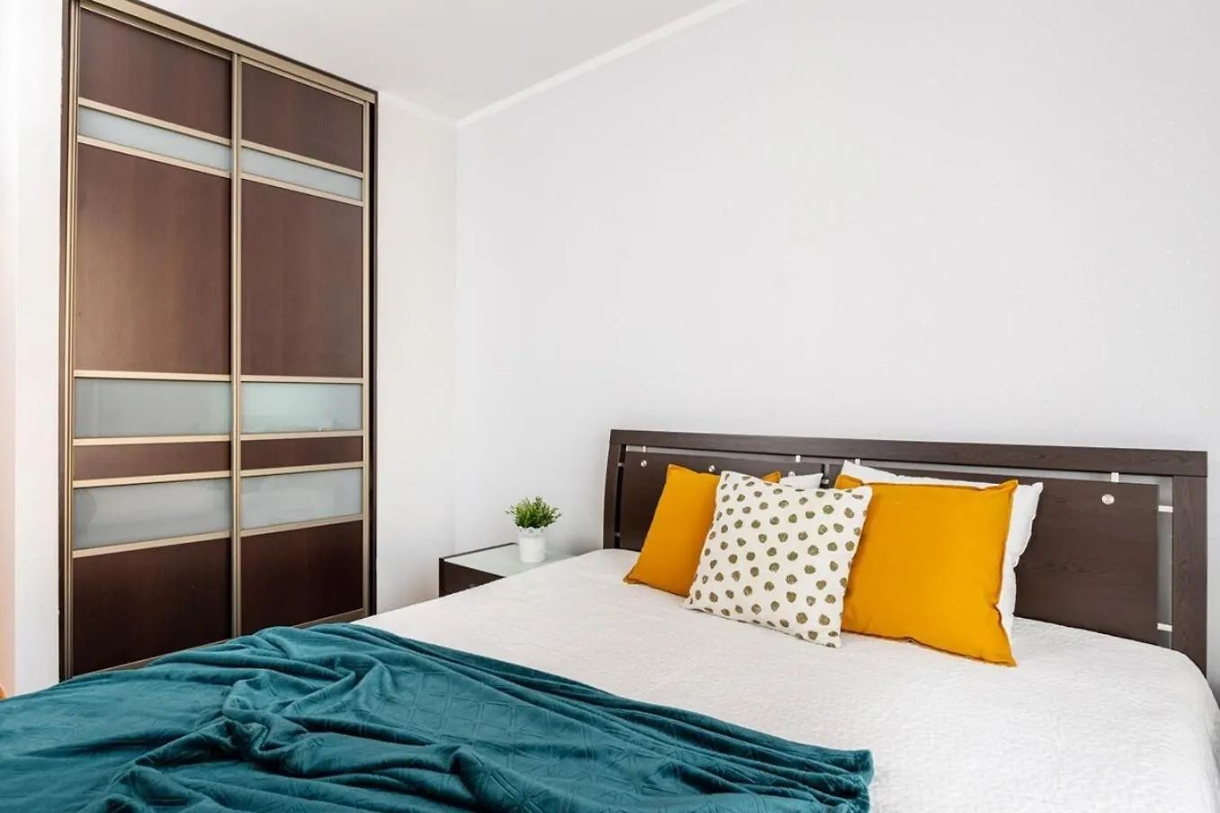 Pineapple Apartment Ochota, 3 Rooms, Parking Warszawa